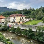 Con Vistas A La Montana