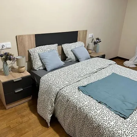 Con Vistas A La Montana 인피스토